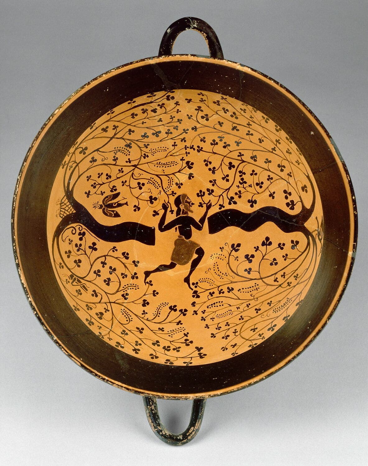 Fondation Louis Roederer Coupe de l'oiseleur Musee du Louvre © 1993 GrandPalaisRmn Hervé Lewandowski