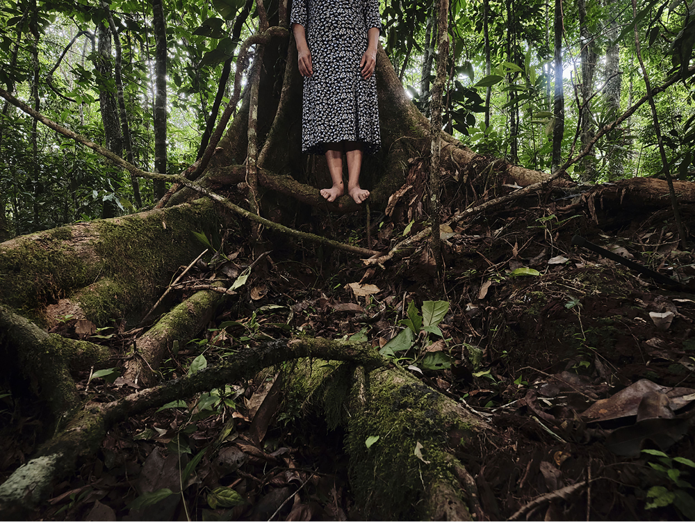 Fondation Louis Roederer © Maya Goded - Healing, earth and body - 1 1